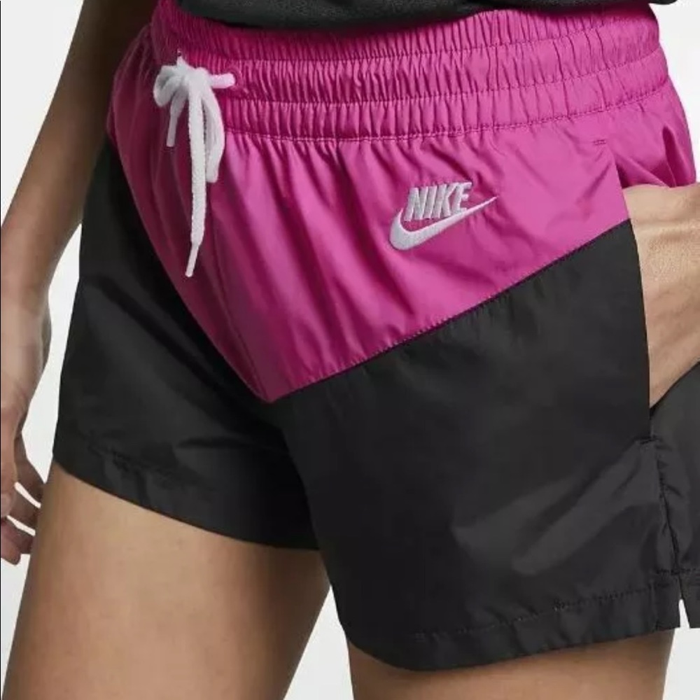 ‼️SOLD‼️ Nike Dri Fit Shorts Black/Pink